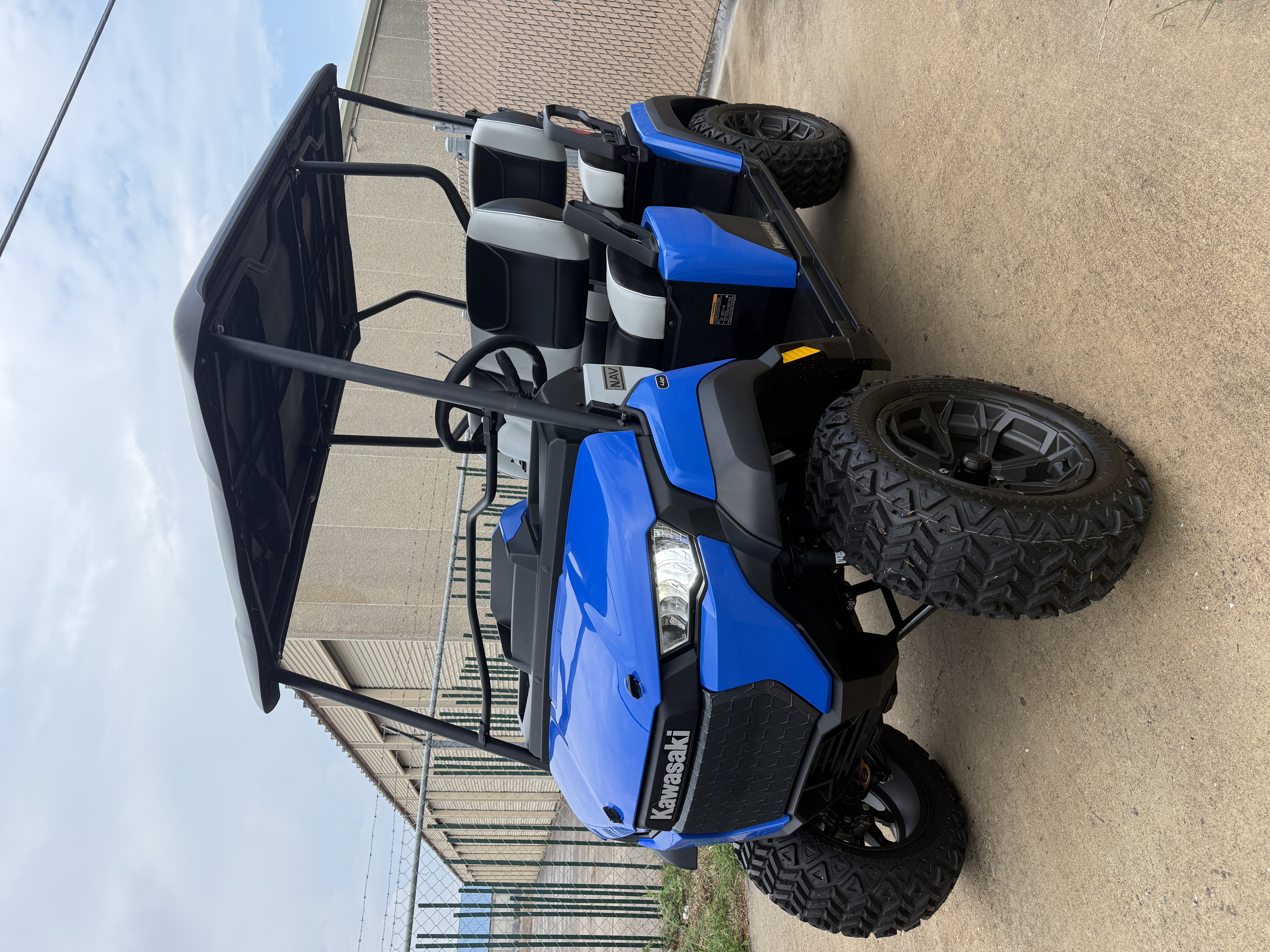 2025 Kawasaki NAV 4e Golf Car