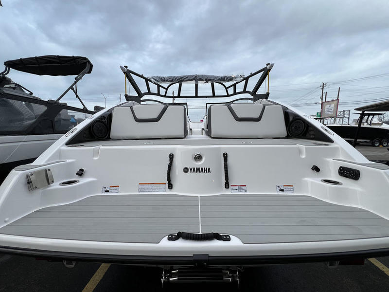 2025 Yamaha Boats AR250 Boat