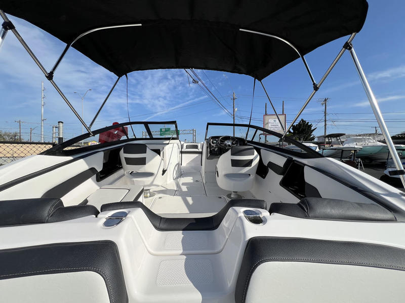 2025 Yamaha Boats SX195 Boat