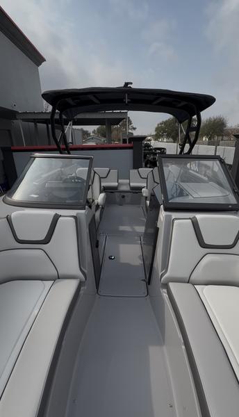 2026 Yamaha Boats 252XE Boat