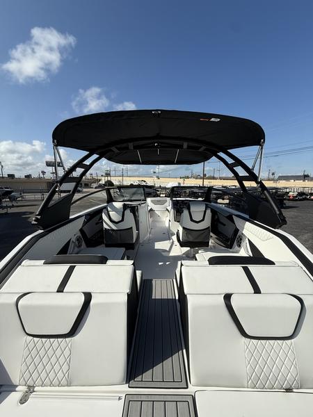 2026 Yamaha Boats 222S Boat