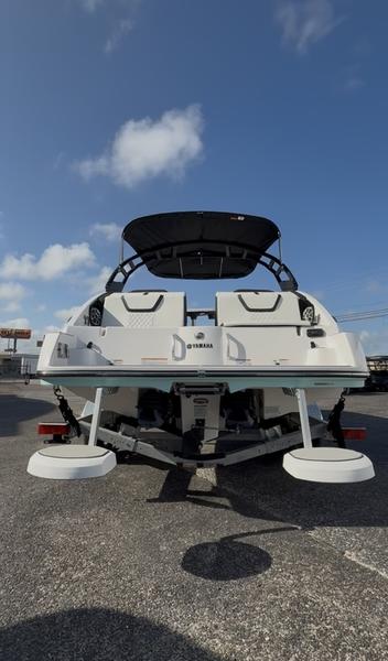2026 Yamaha Boats 222S Boat