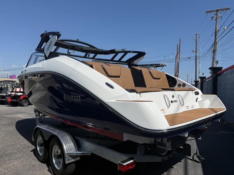2026 Yamaha Boats 222SD Boat