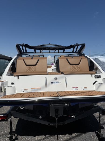 2026 Yamaha Boats 222SD Boat