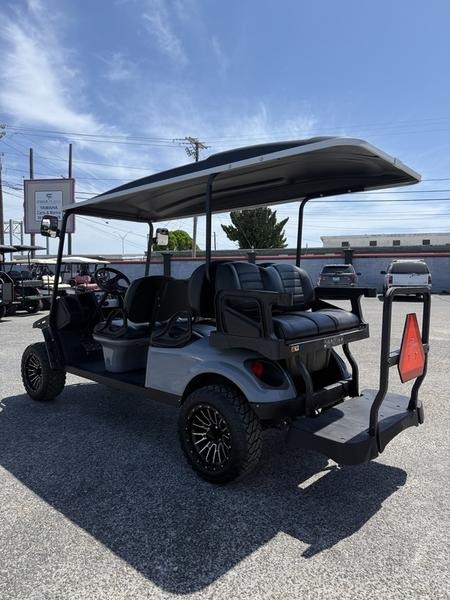 2022 E-Z-GO Express L6 Golf Car