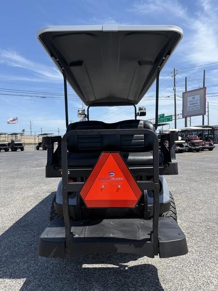 2022 E-Z-GO Express L6 Golf Car