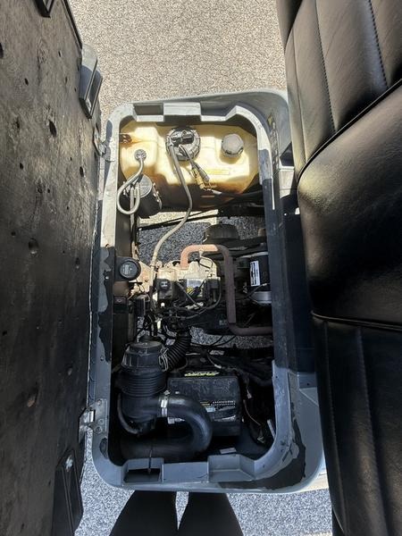 2022 E-Z-GO Express L6 Golf Car