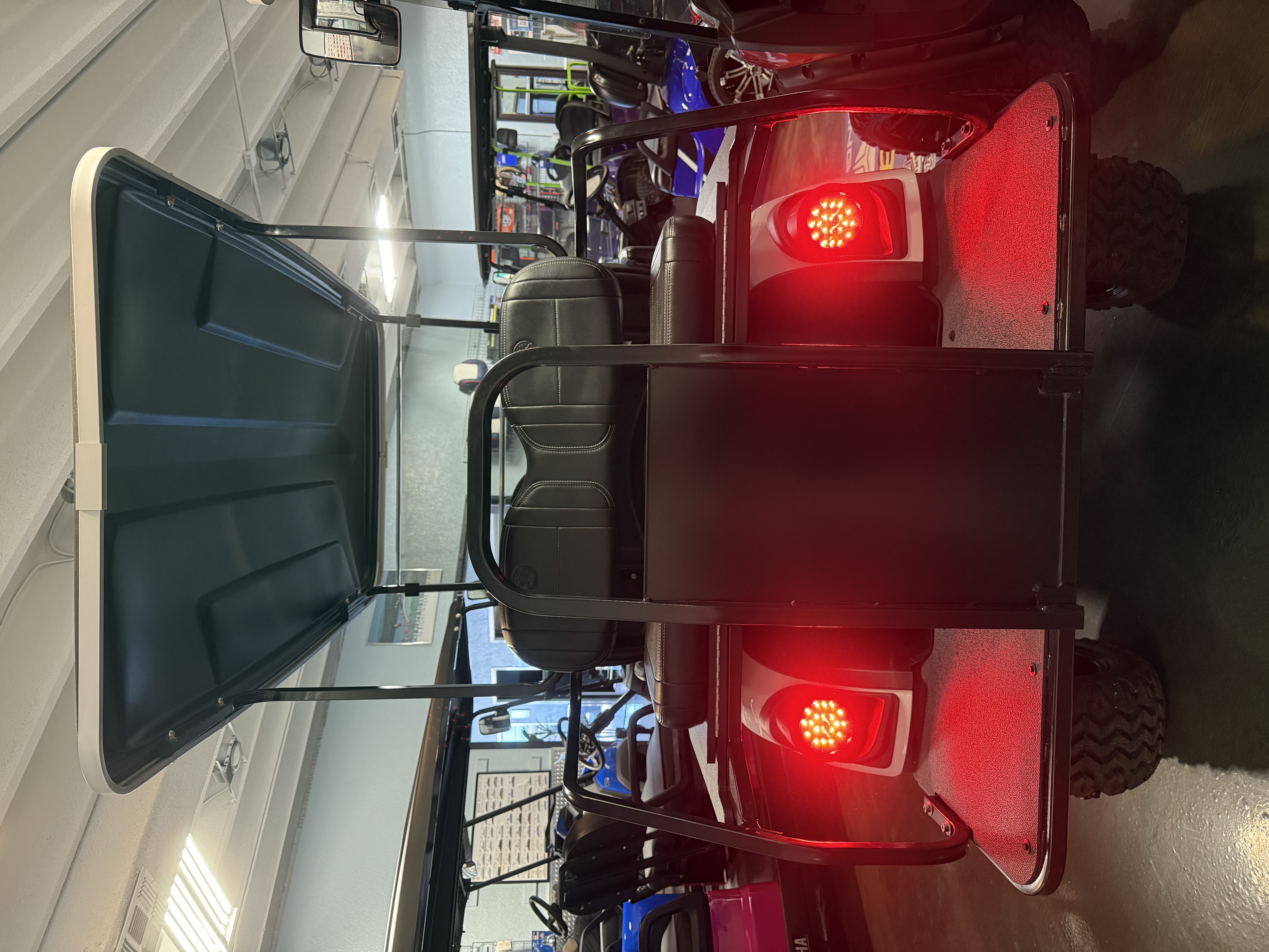 2025 Yamaha Golf Car Drive2 Adventurer Sport 2+2 QuieTech EFI Golf Car